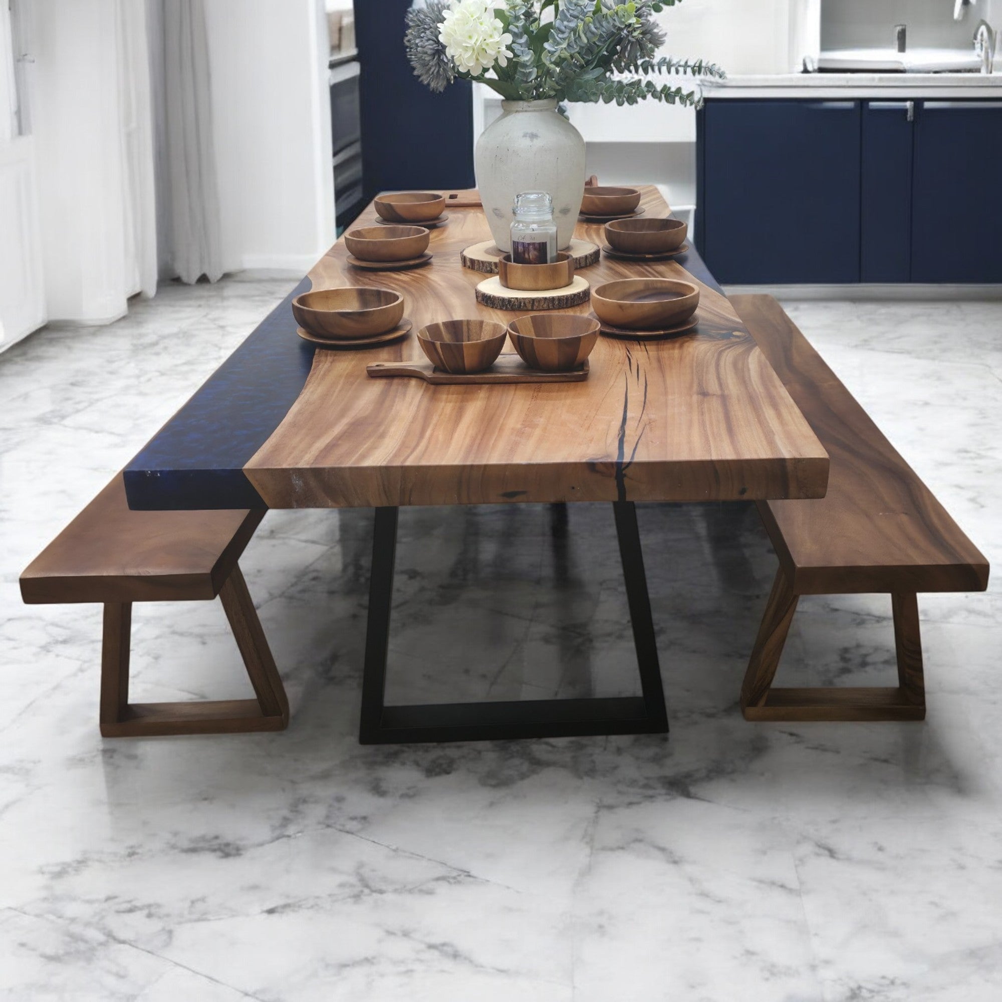 Tavolo da pranzo in noce indiano, con bordo naturale, 239 cm x 91 cm